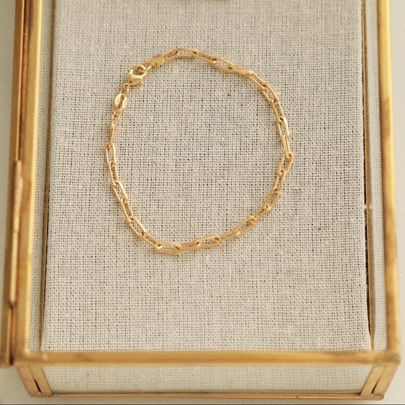 Soho Chain Bracelet | 18k Gold Filled - Picture 5 of 8